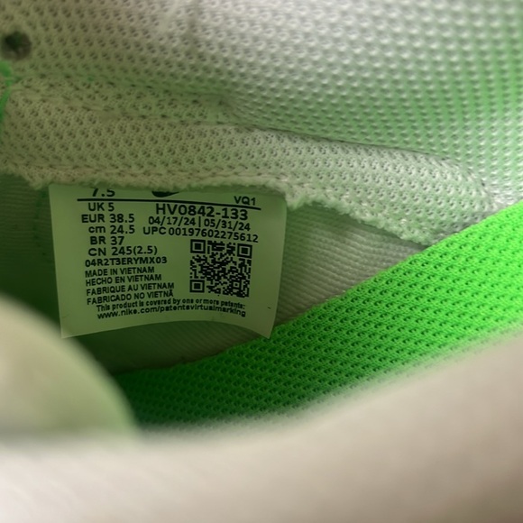 Like New! Nike Dinks - Picture 7 of 8